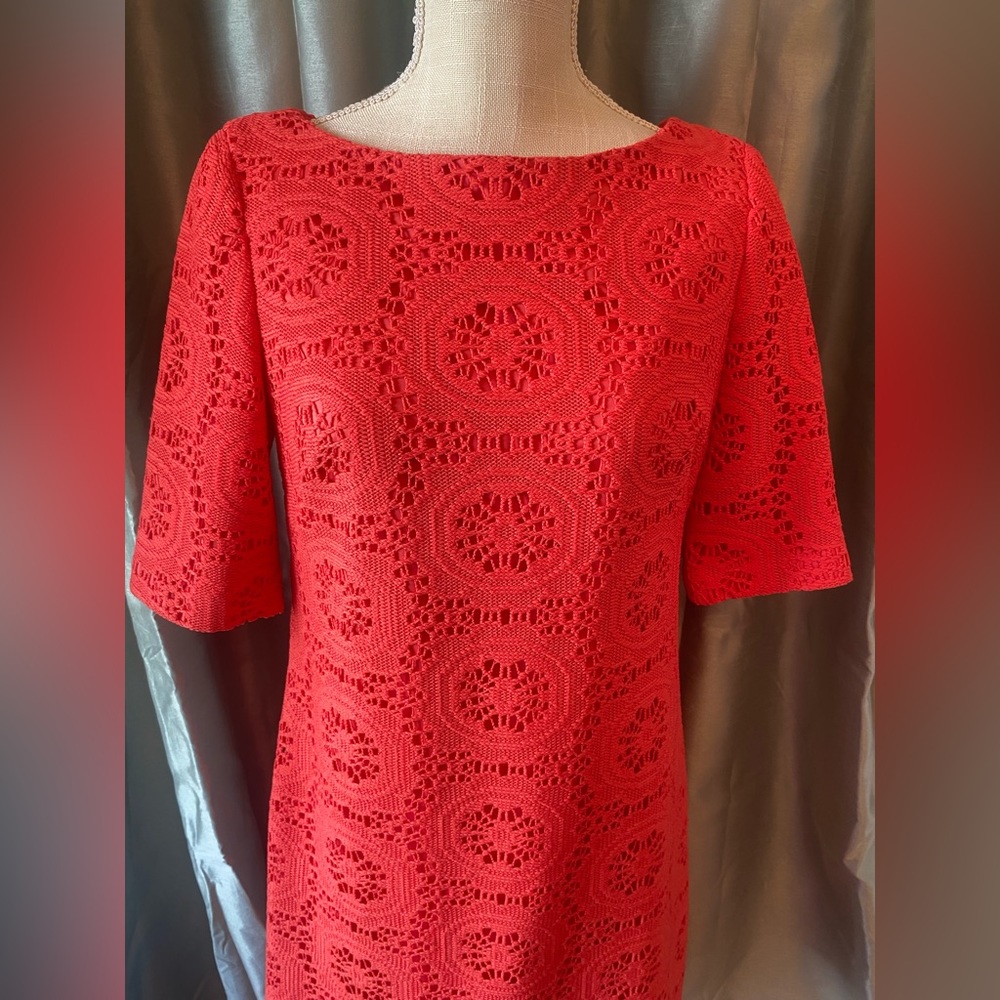 ❌SOLD❌ ADRIANNA PAPELL LACE OVERLAY DRESS SIZE 6 CORAL PINK - Picture 2 of 7